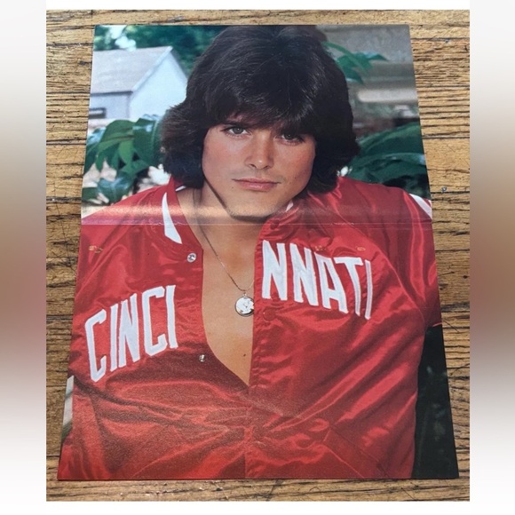 Vintage 1981 Peter Barton Pin Up Centerfold Poster From Teen Magazine Nostalgia - Picture 1 of 3